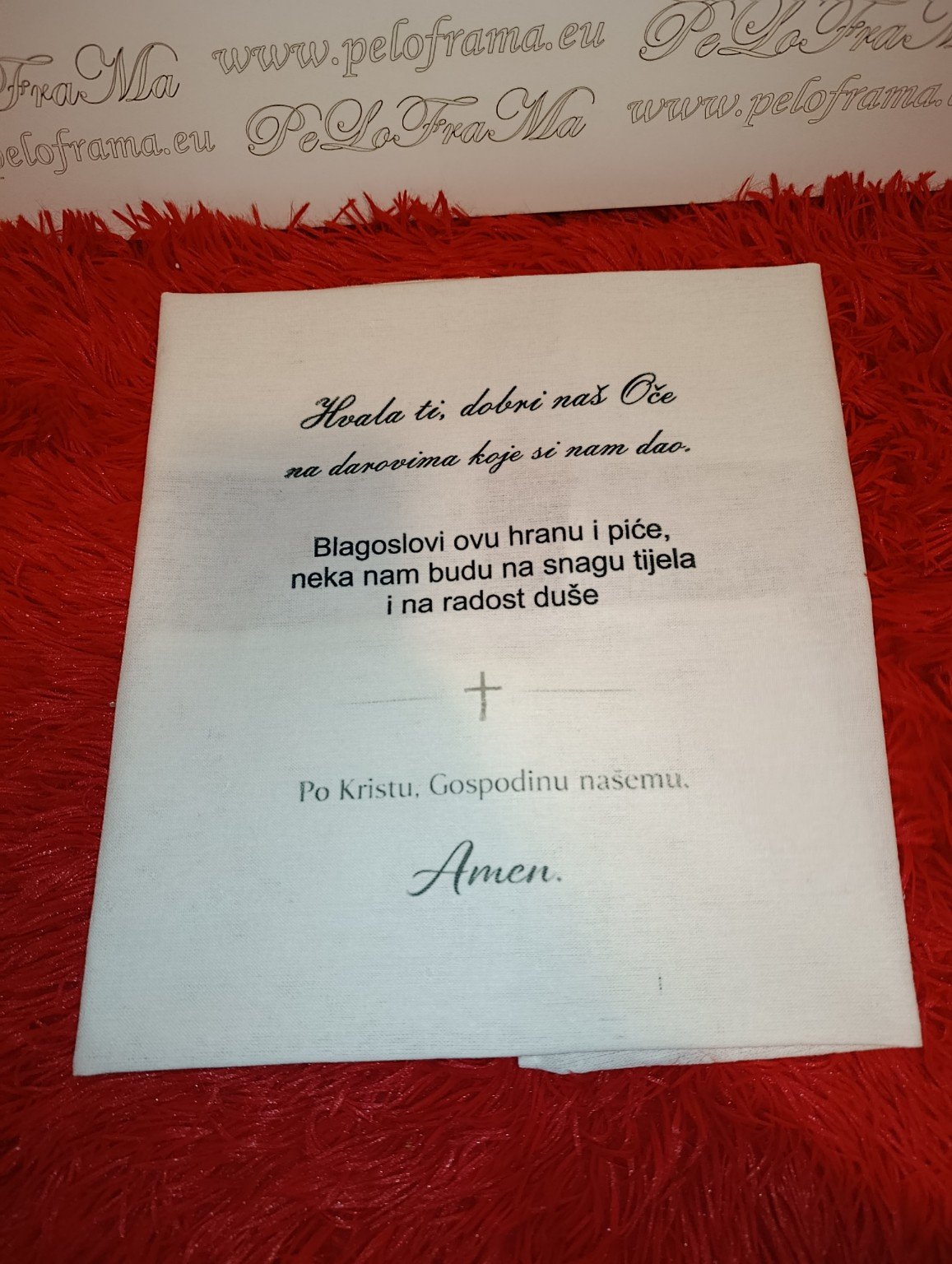Uskrsna pokrivka za košaru dizajn 1