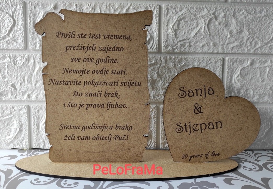 Personalizirana drvena plaketa s dodatkom